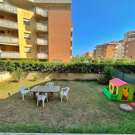 La Casa Al Mare Apartment Montesilvano Exterior photo